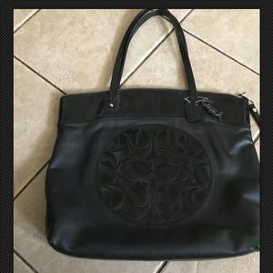 Coach Tote Bag Black Leather with Zipper on Top